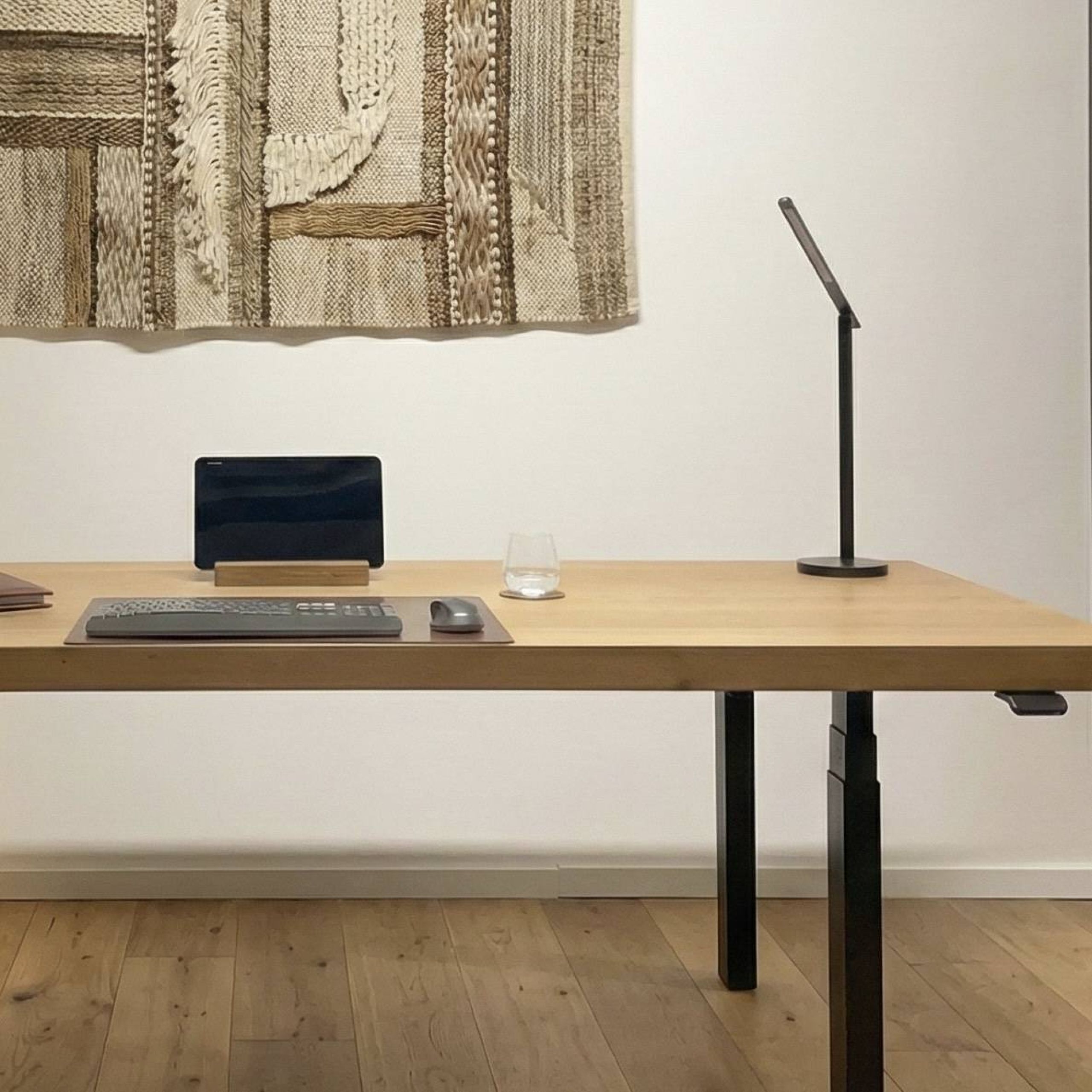 Massief houten zit-sta bureau elektrisch verstelbaar