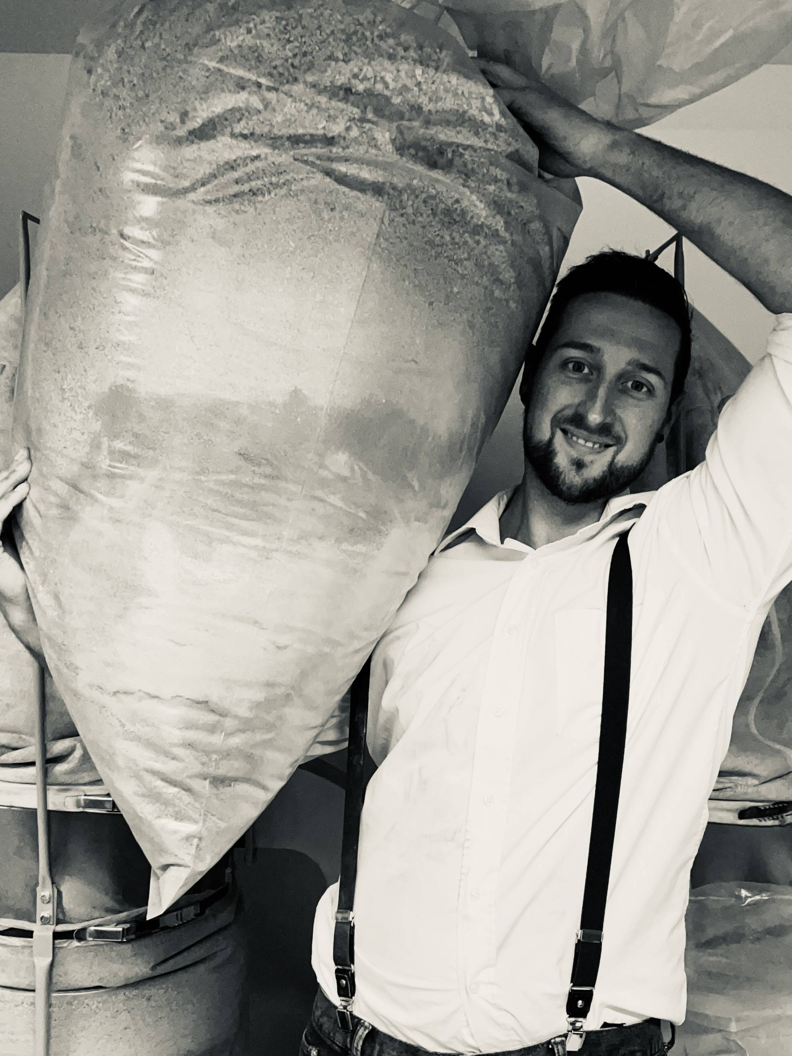 Vergadertafels worden op maat gemaakt