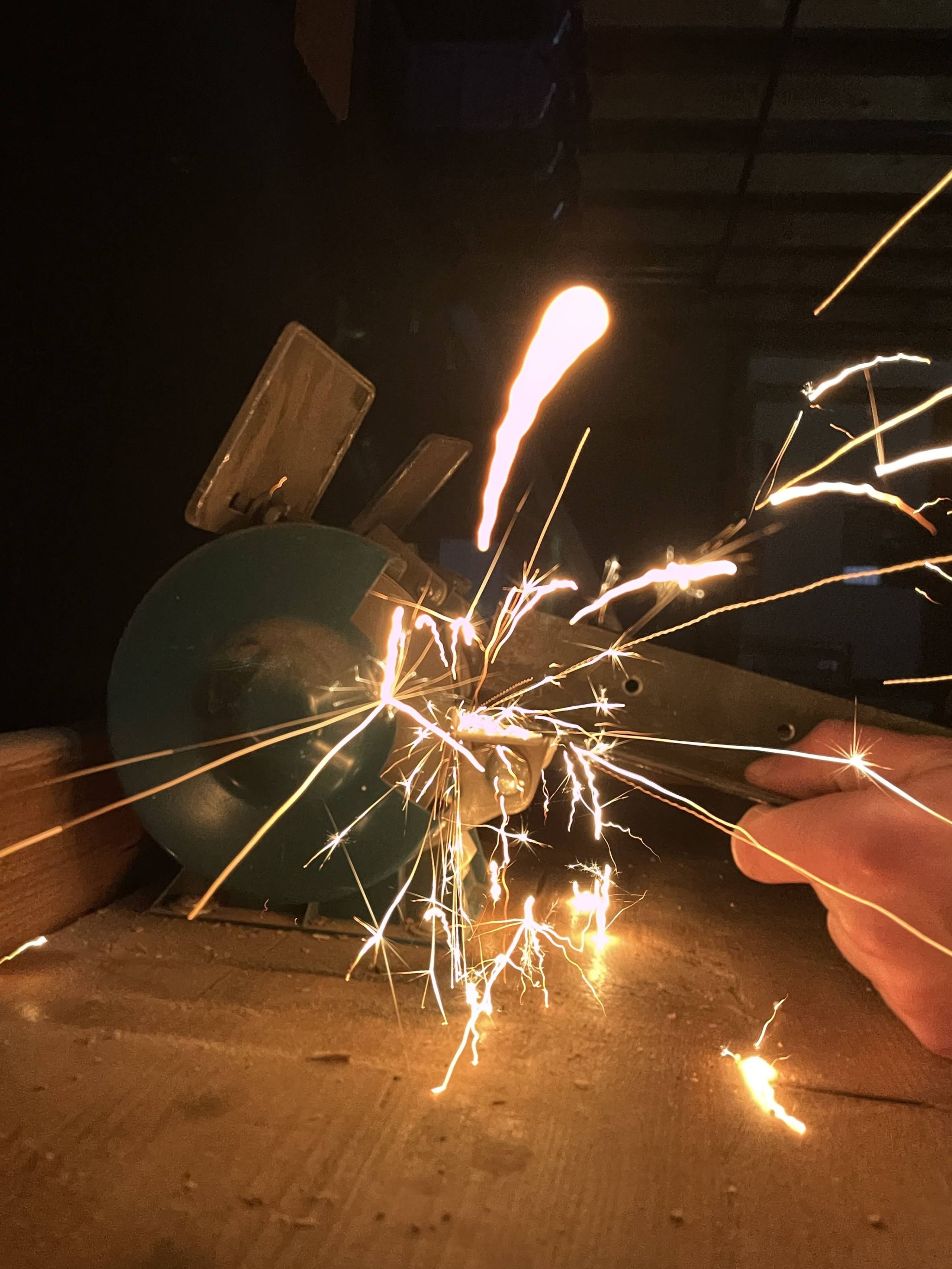 Metalen frame slijpen, lassen maatwerk erperium